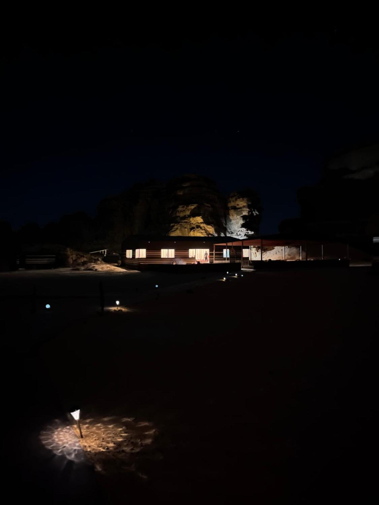 Wadi Rum Magic Camp Экстерьер фото