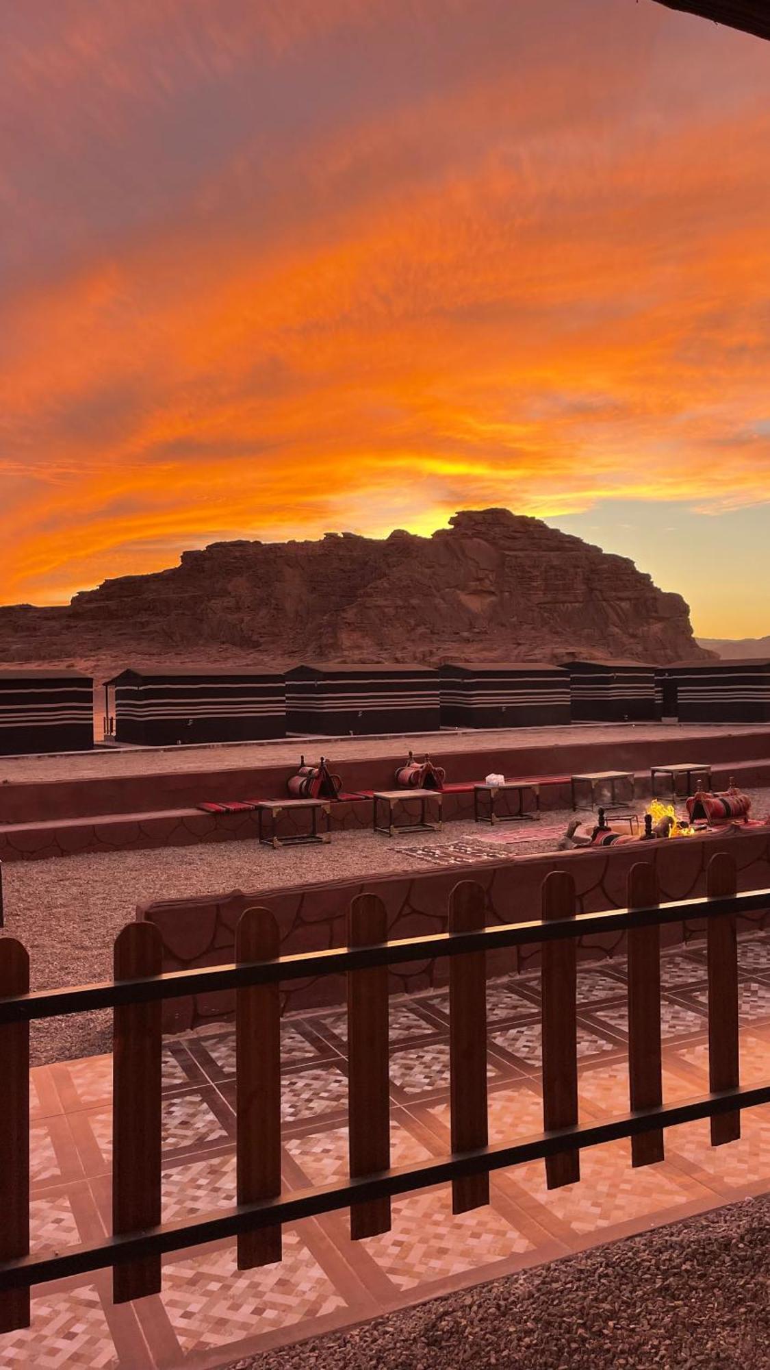 Wadi Rum Magic Camp Экстерьер фото