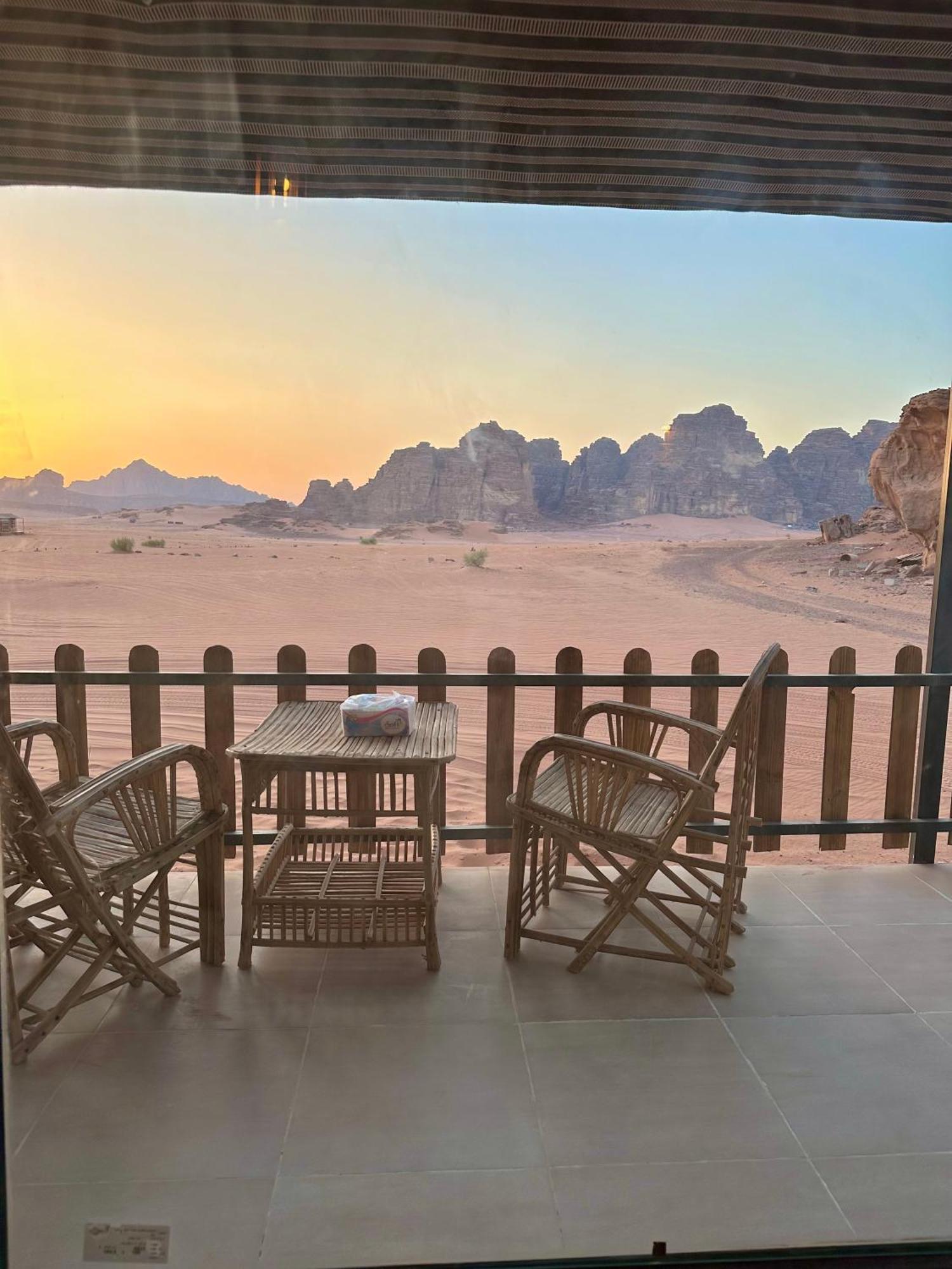 Wadi Rum Magic Camp Экстерьер фото