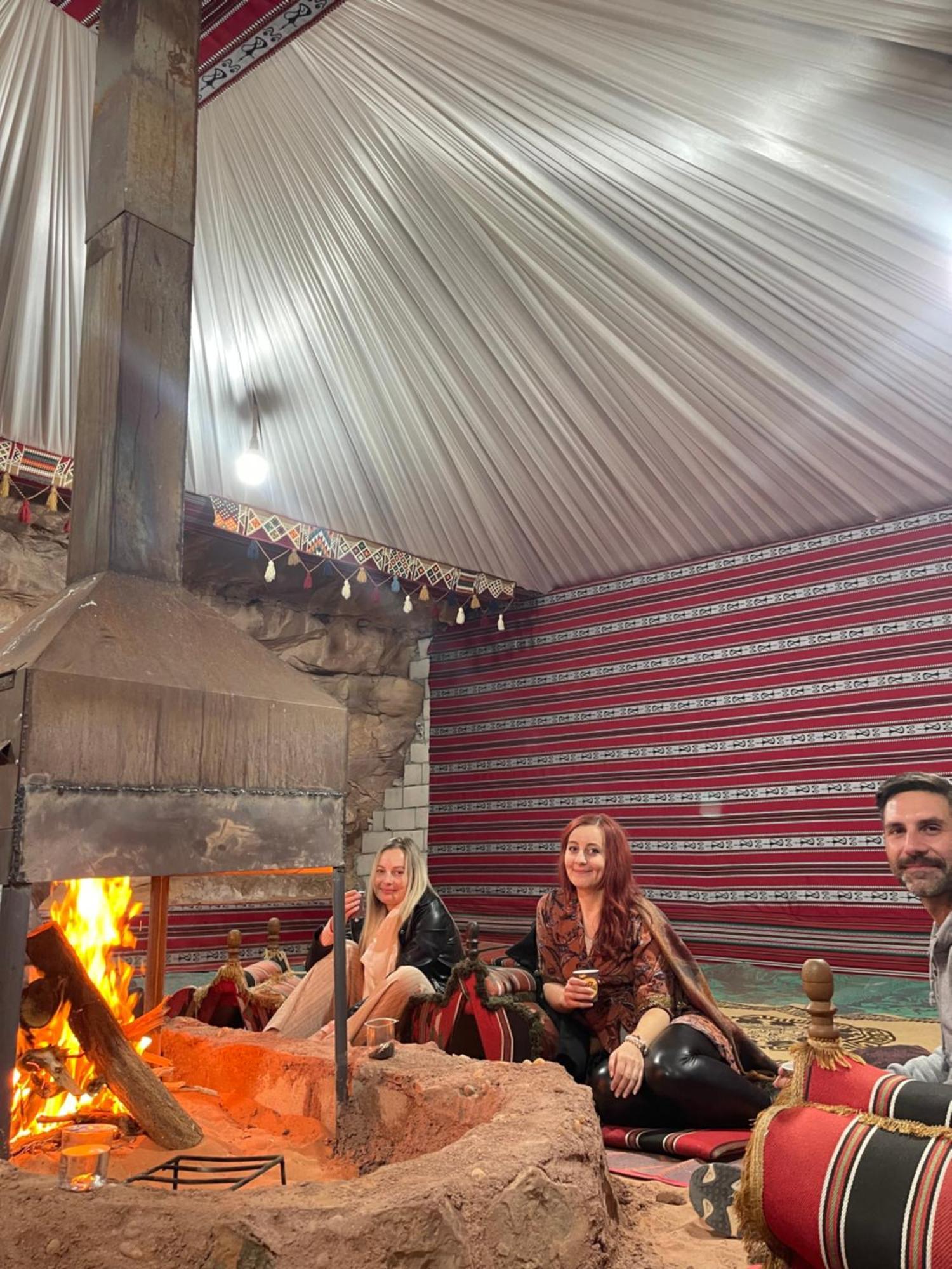 Wadi Rum Magic Camp Экстерьер фото